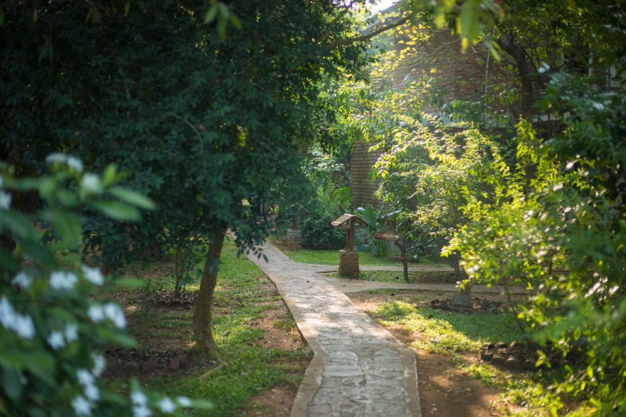 Camellia Resort And Spa Sigiriya Exterior foto